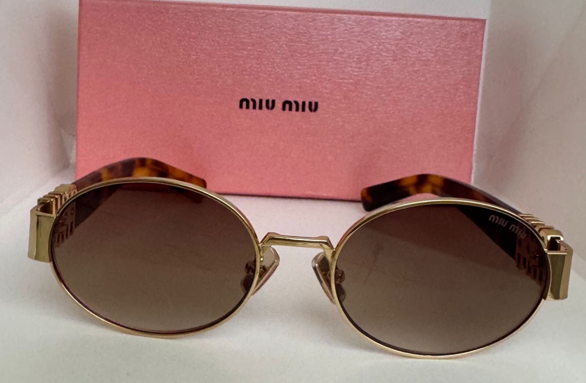 Mıu Mıu 113av 09x 1o1 57 19 140 Kadın Güneş Gözlüğü