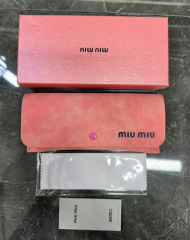 Miu Miu Smu 06s 53 18 f05so 145 Kadın Güneş Gözlüğü