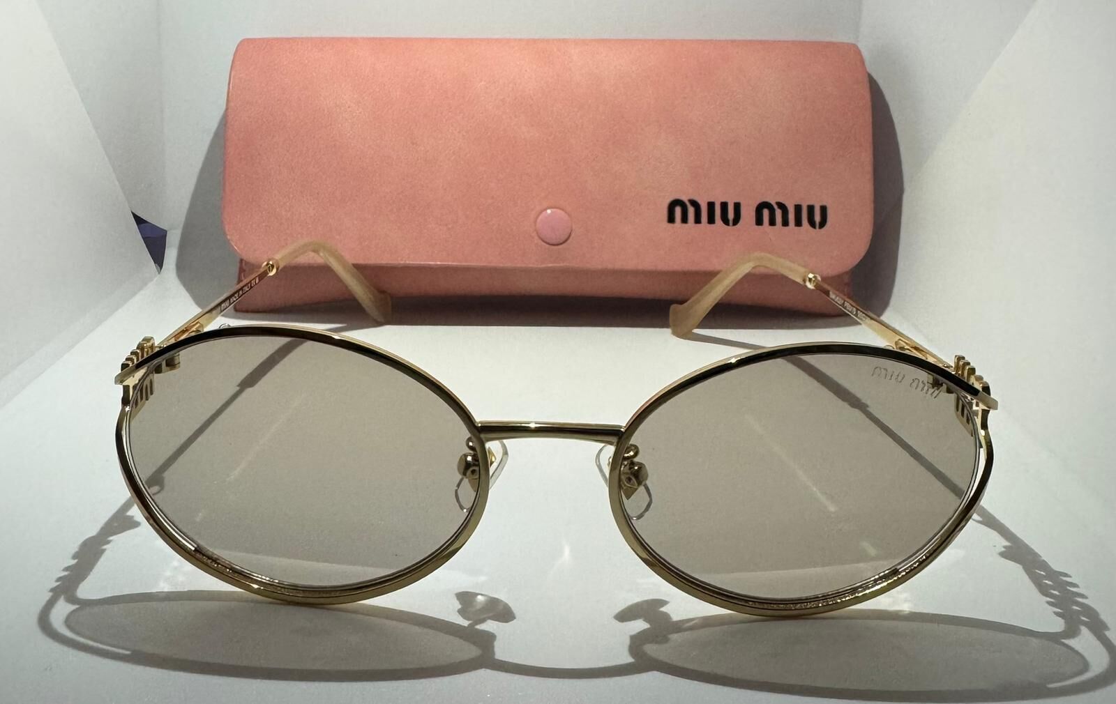 Miu Miu Smu52y fe01s Kadın Güneş Gözlüğü
